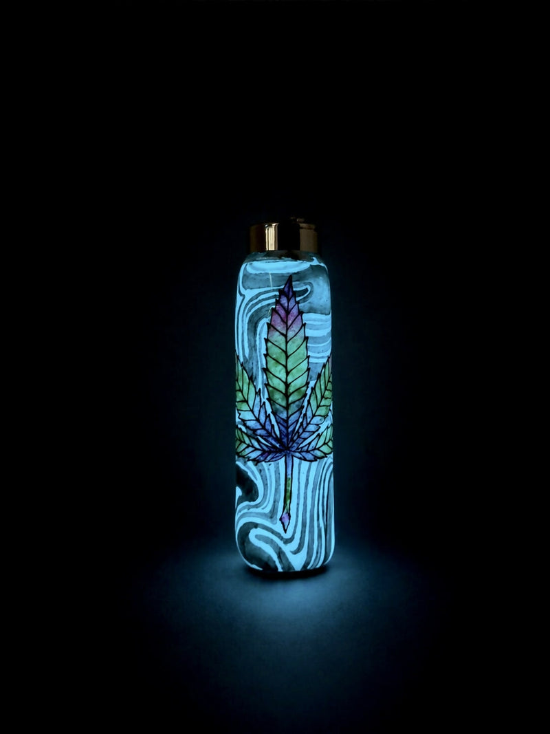 Load image into Gallery viewer, Buy The Glow Leaf Lighter | Slimjim India

