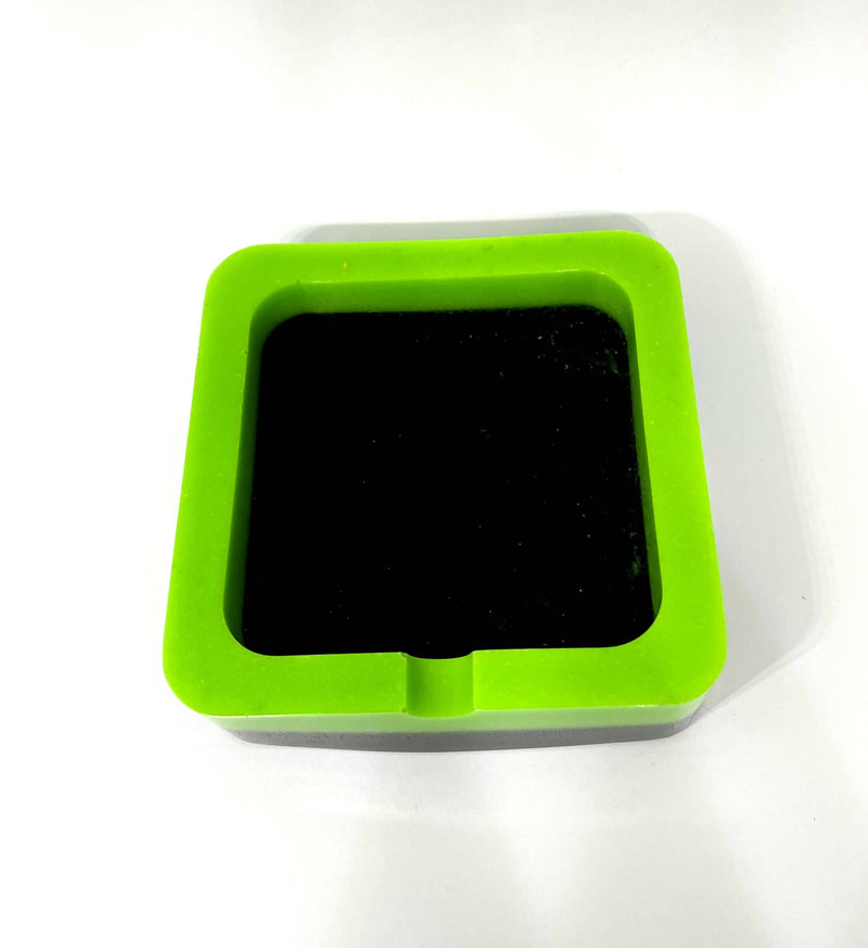 Load image into Gallery viewer, Buy Ubuntu - Green &amp; Black Square Ashtray Ashtray | Slimjim India
