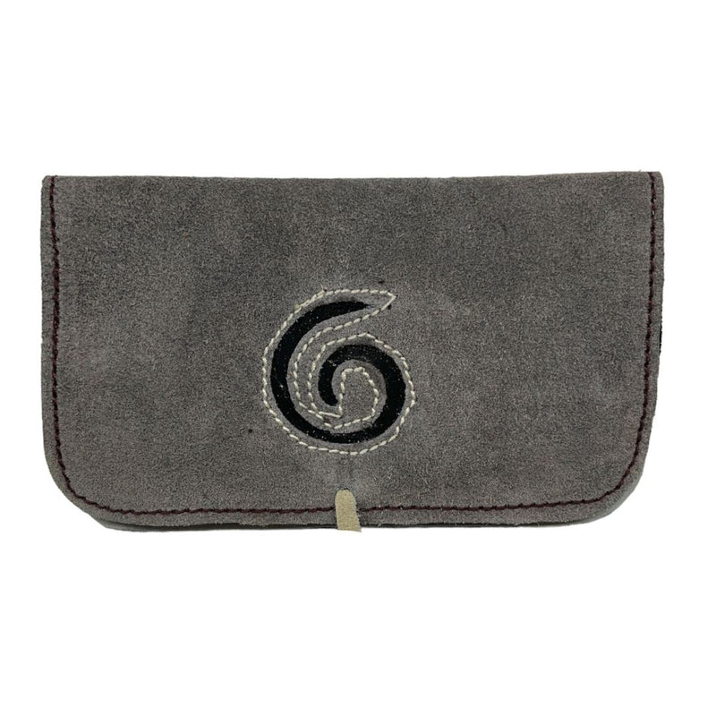 Load image into Gallery viewer, Buy Handcrafted Leather Pouch Leather pouch | Slimjim India
