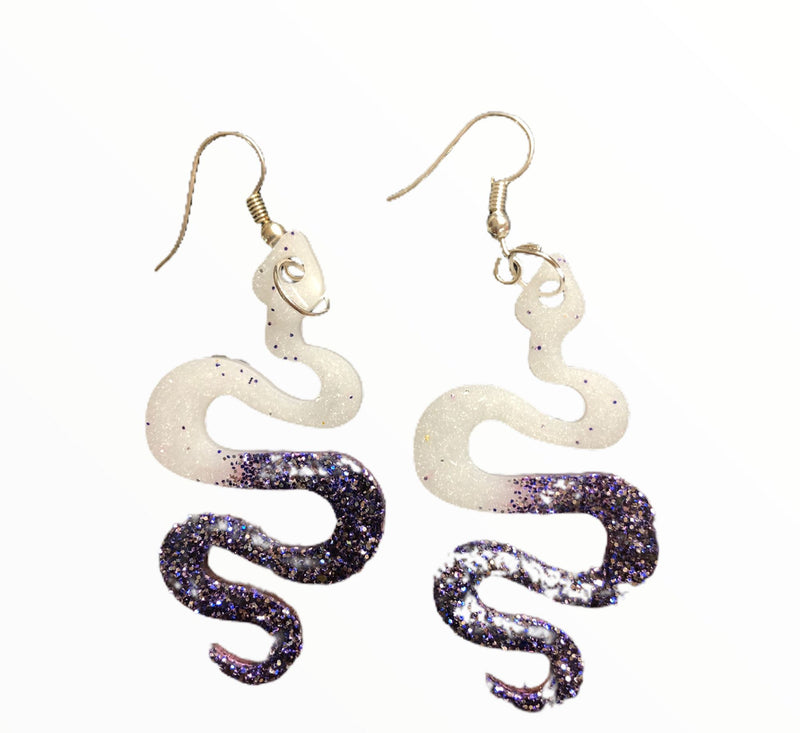 Load image into Gallery viewer, The Serpent - Resin Earrings earrings Jabra Junction White - Purp Glitter 

